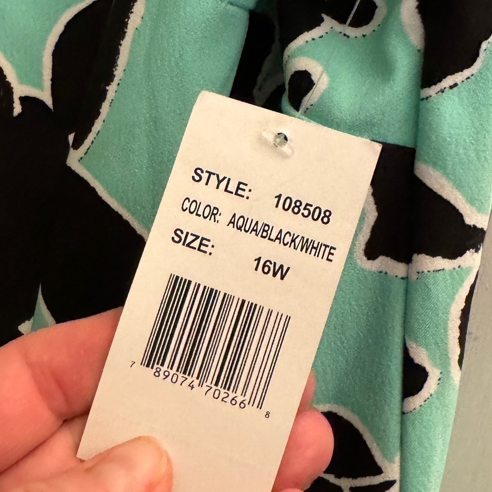 NWT RONNI NICOLE Shift Sleeveless Boat Neck Green & Black Floral Print Dress 16W - Picture 2 of 7